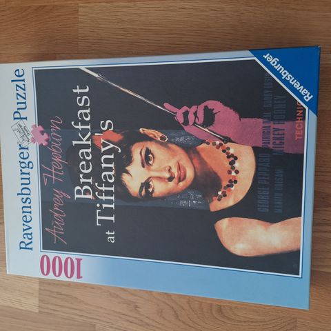 Ravensburger Puzzle - Breakfast at Tiffany`s - Audrey Hepburn - 1000