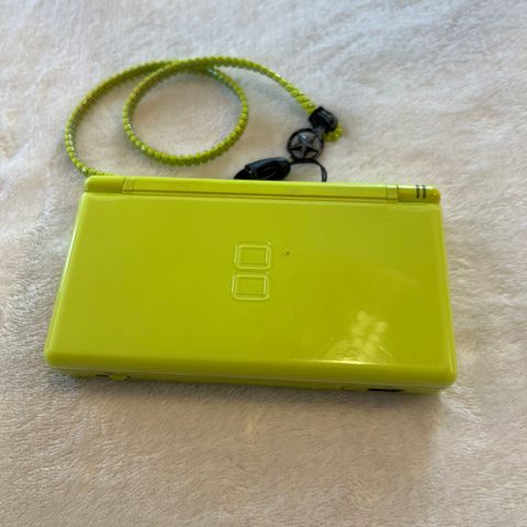 Nintendo DS Lite Apple Green med spill