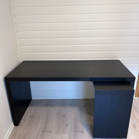 MALM skrivebord