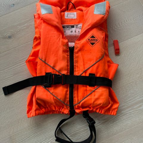 Redningsvest 30-40 kg.