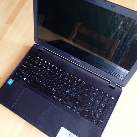 Packard Easynote laptop