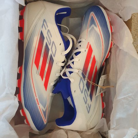 Adidas F50 League 2G/3G Advancement str.40 fotballsko