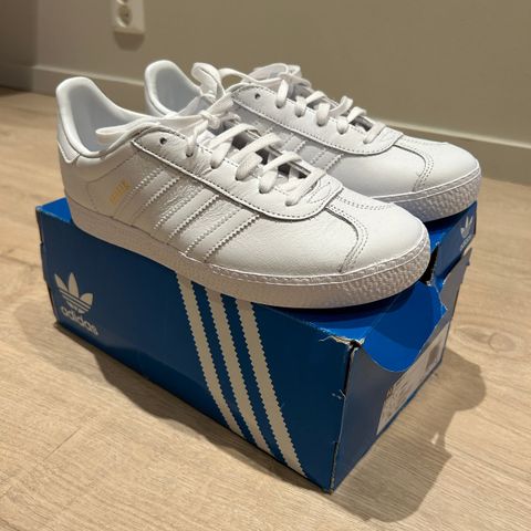 Adidas Gazelle - str 37 1/3 - helt nye