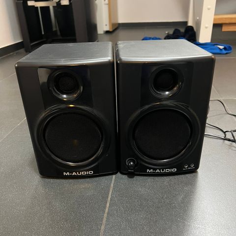 Av40 m audio