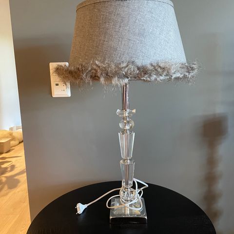 Bordlampe med Riviera Maison skjerm høyde 68cm