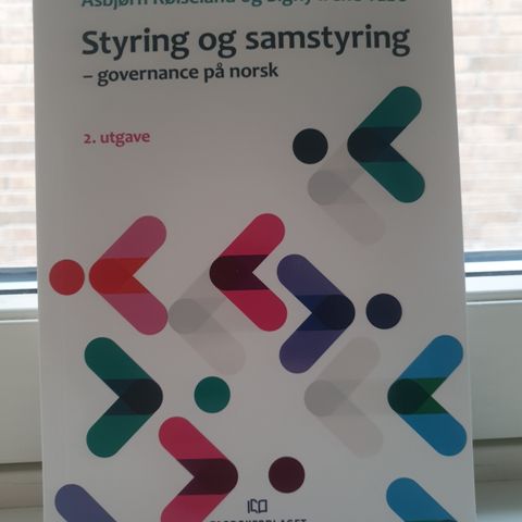 Styring og samstyring - governance på Norsk