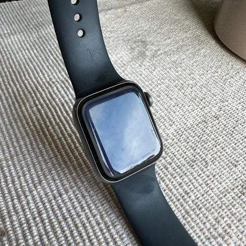 Apple Watch Series 5 - 40mm