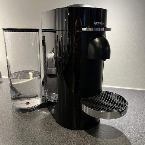 Nespresso Vertuo Plus Deluxe Flat top