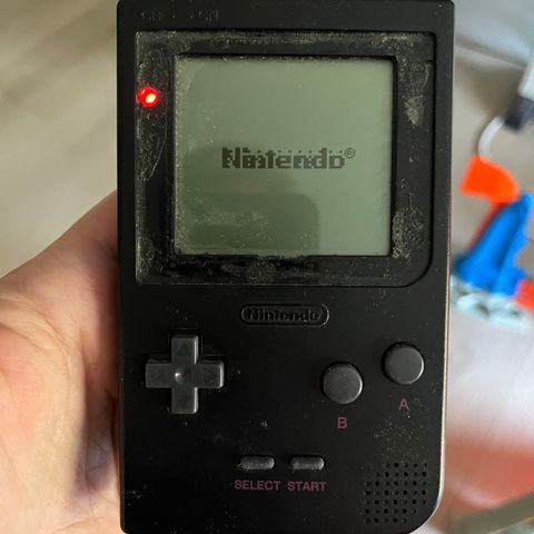 Nintendo Game Boy Pocket