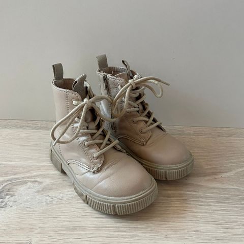 Kule boots i beige