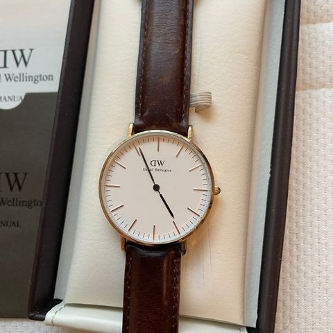 Daniel Wellington Dameklokke