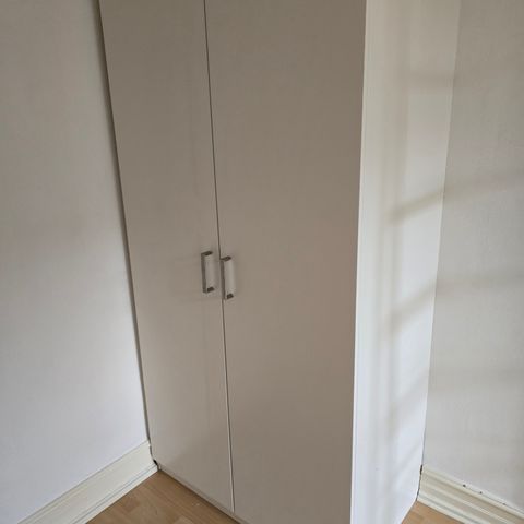 4 IKEA garderobe skap gis bort 100x202x60