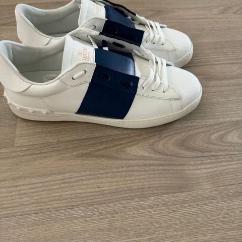 Valentino REPS 1:1