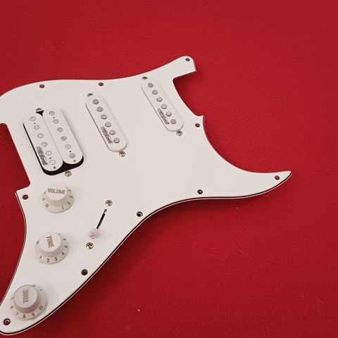 Wilkinson loaded pickguard til Stratocaster