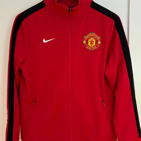 Manchester United supporterjakke str. 158 - 170 (15 - 16 år)