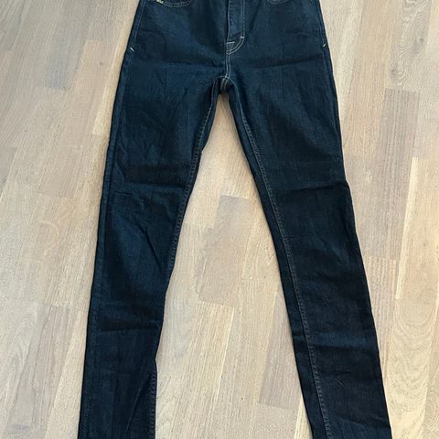 Pent brukt Tiger jeans str 28/30 selges