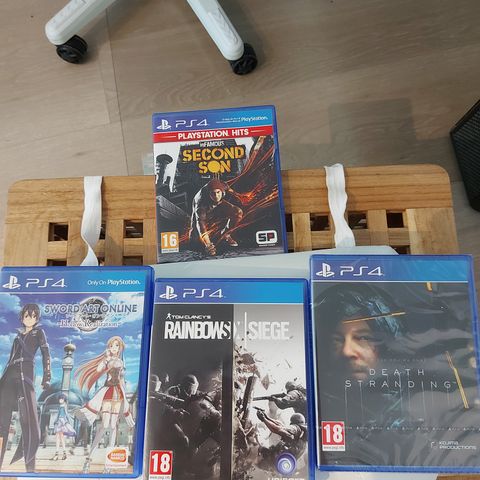 4 playstation 4 spill selges 100 kr stykke