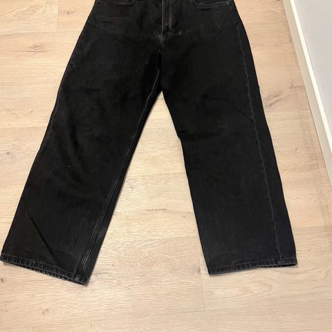 Jeans svart baggy fit str w33 l32