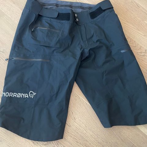 Norrøna Fjørå Gore-Tex Pro Shorts i XL - Ny