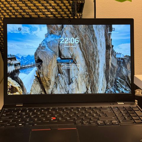 32 GB MINNE 1000 GB SSD LENOVO THINKPAD 15.6"