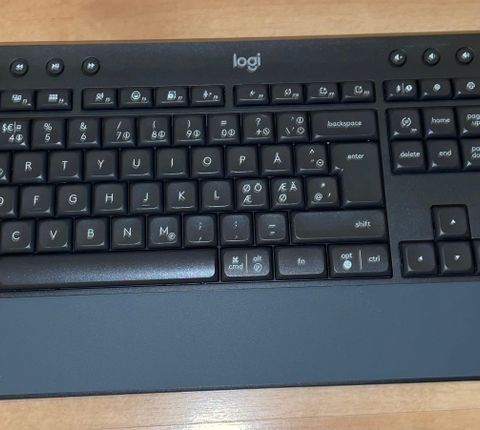 Logitech  bluetooth tastatur