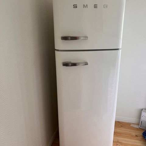 SMEG kjøleskap