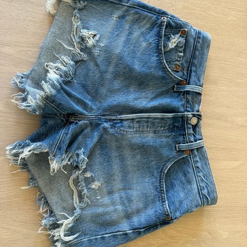 Levis 501 shorts