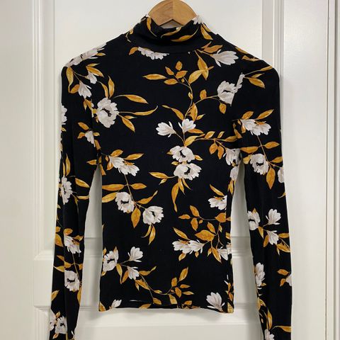 Turtle neck fra Gina (XS)