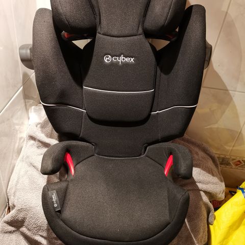 Cybex solution M-Fix. Rimelig og lite brukt bilstol