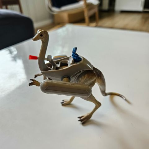 Dino Riders - Struthiomimus