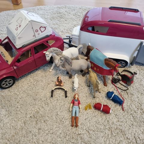 Schleich bil med hestehenger + ekstra hester