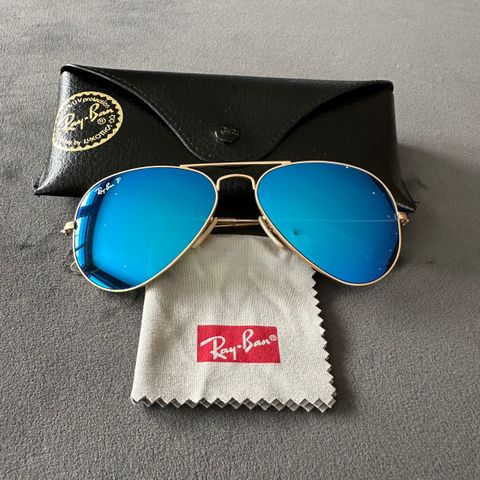 Ray Ban