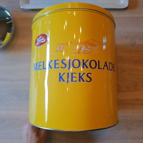 Kul gul Freia Melkesjokolade kjeks boks Samleobjekt