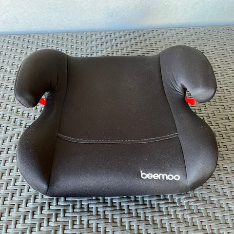 Beemoo beltepute med isofix