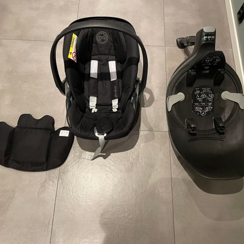 Cybex Cloud Z-i size, kjøpt nytt mai 23, selges komplett brukt til et barn