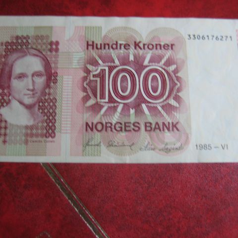 100 kr 1985 -VI