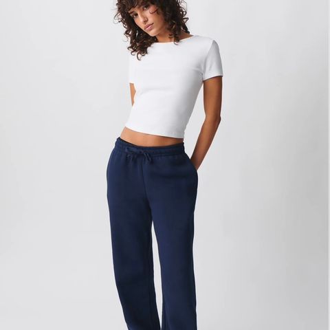 Ny m/lapper: Basic straight sweatpant fra GT, str. M