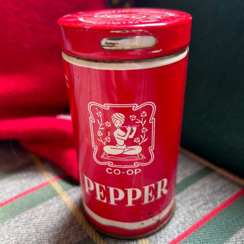 Gammel Co - Op pepper boks