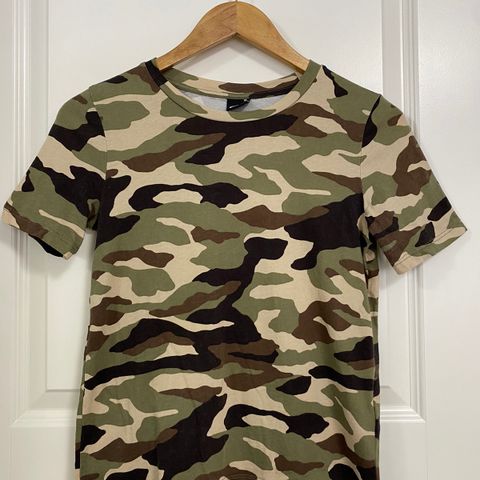 Camouflage T-skjorte (XS)