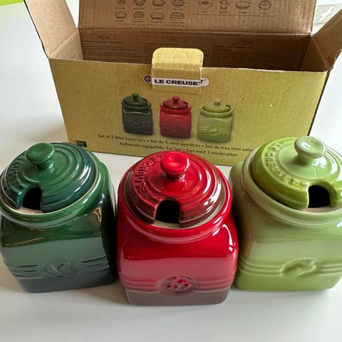 Le creuset mini jars