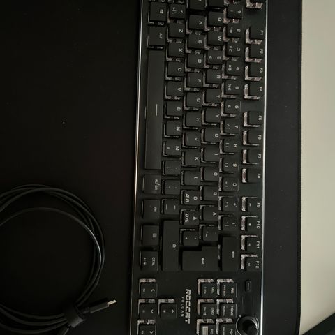 Roccat Vulkan TKL