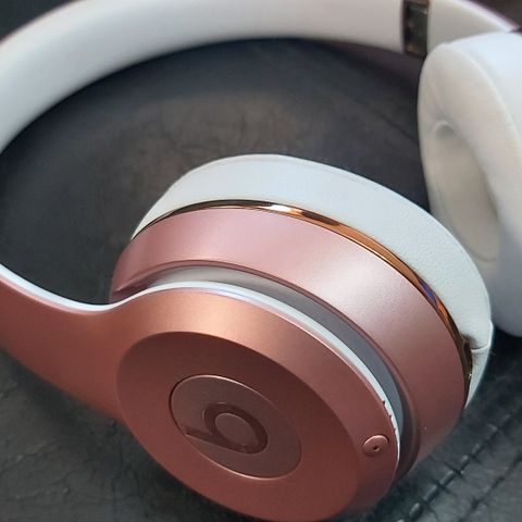 BEATS SOLO3 HEADPHONES