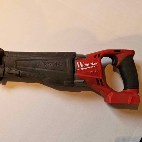 Milwaukee M18