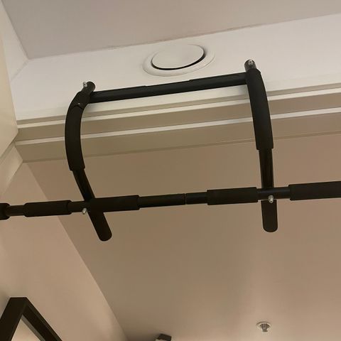 Pullup bar