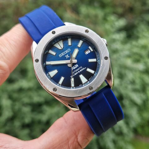 Seiko SRPJ93 "Deep Ocean" mod