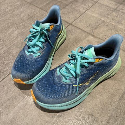 Hoka Mach 6 - str 40