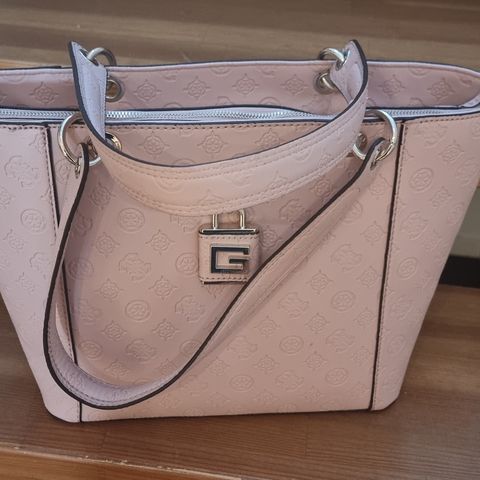 Guess kamryn tote håndveske