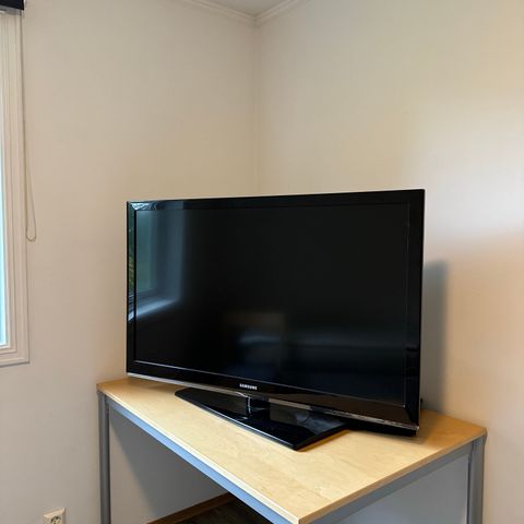 45" Samsung tv