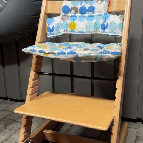 RESERVERT Stokke tripp trapp