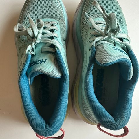 Hoka 37